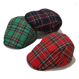 BERETS 2024 Fashion Plaid Hat Color Sboy Caps Gatsby Hats Driving Cabbie Cap Peaky Blinder för män kvinnor