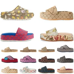 Ny berömda designer män kvinnor lyxplattform glider sandaler kvinnor tofflor vit svart rosa brun rödgrön broderade skor sommar mode utomhus avslappnad