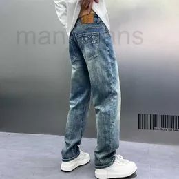 Mäns jeansdesigner 2024 Nya våren Regular Jeans Men's Straight Fit Water Wash Micro Elastic High End Men's Okl9