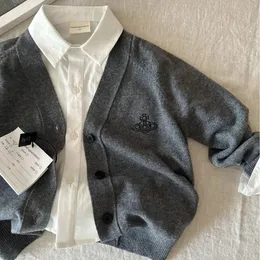 Primavera Autunno Bambini Ragazzi Cardigan Tinta unita Manica lunga Versatile Casual Neonato Maglione Cappotto ampio e confortevole per bambini 240223