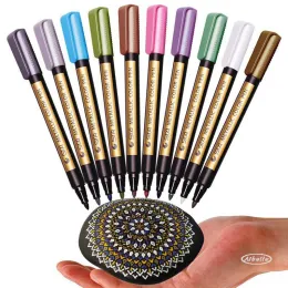 Markörer 10st Color Metallic Marker Waterbase Marker Pen for Ceramics Glass Tyg Läder Dark Paper målning Doodling Diy Arts Crafts