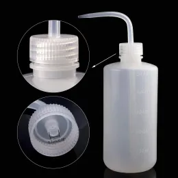 Kleider 6pcs 500 ml Plastik Sicherheitswaschflaschen Labor Tattoo Squirte Tattoo Squirt Flasche mit schmalen Mund- und Maßstabetiketten