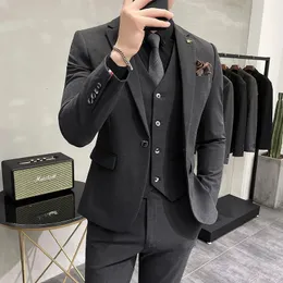 Jacka Vest Pants High-End Brand Boutique Fashion Solid Color Mens Casual Business Suit 3delar Set Groom Wedding Dress 240220