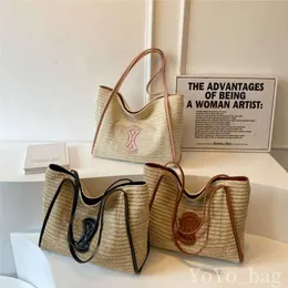 Summer Woven Bag Women 2024 Ny Vintage Single Shoulder Tote Fashion All-In-One stor kapacitet Underarm Straw Casual Handbag Shopping Stylisheendibags