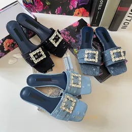 Rhinestone Square Bluckle Płaskie kapcie Projektant Letni damskie damskie swobodne flip-flops dżins moda luksusowe zużycie kapcie niebieskie