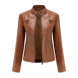 Jackor Faux läderjacka kvinnor 2023 Spring Autumn Moto Biker Zipper Jacket mode Ny i Ytterwears Black Brown Red Pink Coffee XS