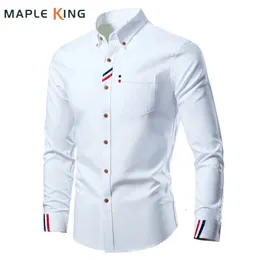 Mens White Shirts Long Sleeve Korean Fashion Contrasting Stripe Designer Chemise Mariage Homme for Men Business Dress Shirt 5XL 240219