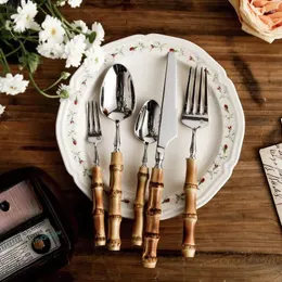 Akşam yemeği setleri 16/24pcs Paslanmaz çelik sofra takımları Yaratıcı bambu sapı Fork bıçak kaşık çatal bıçak takımı Set Gold Edenss Mutfak için