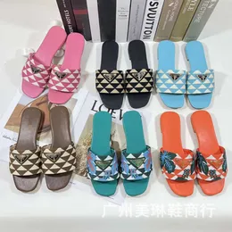 P Family Triangle Checkered Flat Bottom Slippers For Women's Summer 2023 New Outwear Square Head One Line Slippers With Triangle Buckle Flat Heel Slippers