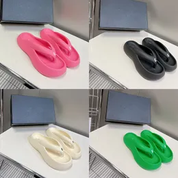 2024 Summer Sandals Foam Rubber Soft Beach Bath Shoes House Outdoor Fashion Luxury Casual Flats Slides Flip Flops Slides Sliders Brands Luxe Slippers