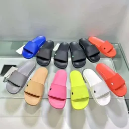 Hot Menand Womenslippers Designer Scarpe Summer Sandals Wide Flat Bottom Slipers Bianco Multi Color Men Womenshoes