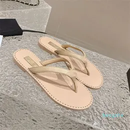 Designer Flat Sandals Bowknot Flip Flops Slippers Women Pearl Sandal Fashion Flip Letter Slipper For Women Summer Beach Slide Ladies Low Heel Shoes