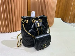 ツーピースのショルダーバッグデザイナークロスボディバッグ女性ラムスキンファブリックショルダーバッグかわいい素敵な財布ゴールドバックルチェーンレディクラッチ財布