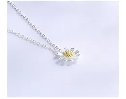 Girlfriend039s birthday gifts S925 sterling silver necklaces women039s silver necklace chrysanthemum necklaces silver cyrsta2977855