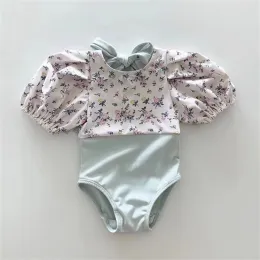 Conjuntos 2023 Coreano Bonito Crianças Menina Maiô Flor Princesa Meninas Bikini Set + Chapéu Criança Bebê Verão Banheira Terno