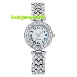 2024 제조업체 Moissanite Watch의 다이아몬드와 함께 여성 패션 쿼츠 시계를위한 최신 도매 모델