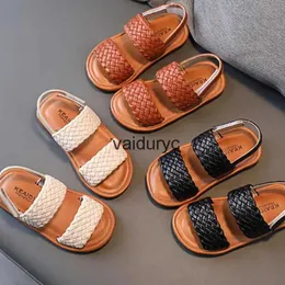 Sandals Girl مضفر مفتوحة إصبع القدم أزياء عطلة الصيف ldren أحذية مسطحة صلبة اللون مريح في الهواء الطلق مضاد لانزلاق الأطفال slidersh24229