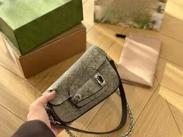 Stilvolle kleine Umhängetasche aus Segeltuch, Mini-Handtasche mit Kette, asymmetrische Leder-Clutch, klassische bedruckte Geldbörse, Einkaufstasche, hochwertige Signature-Handtasche