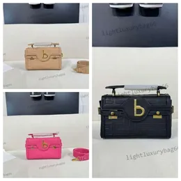 حقيبة المساء BA2023 جديدة من سلسلة B-Buzz Lychee منقوشة حقيبة يد صغيرة مع حقيبة Crossbody مع ألواح الذهب الدوارة جودة عالية الجودة 240108