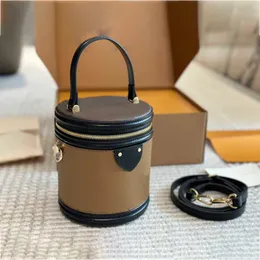 women CANNES luxurys designers shoulders bag fashion lady leather zipper bags cylinder cases toiletry kits tote crossbody shoulder purse 240215