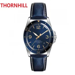 Montre de Luxe Factory Quality Quartz Watch For Mens Watches Sports Chronograph Waterproof Wristwatch247L