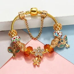 Gold Plated Luxury Bracelet Brand Designer Style Diy Crystal Plum Blossom Pendant Bracelets High Quality Love Gifts Jewelry Women Charm Bracelet Wholesale