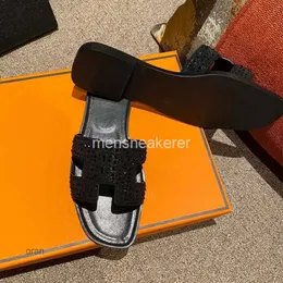 Oranes torebka mody kapcie designerskie buty płaskie prawdziwe skórzane plażowe sandały List z kobietami 35-42 Summer 8C8V
