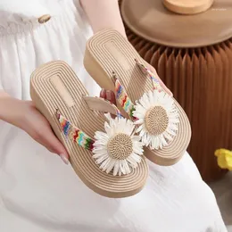 Pantofole Infradito Moda estiva da donna Paglia intrecciata Mare Antiscivolo Ritaglio del piede Tendenza Fiore Versione coreana di scarpe da spiaggia