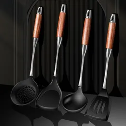 Set di utensili da cucina da cucina estesi e ispessiti con spatola in silicone e palissandro in acciaio inossidabile 240226