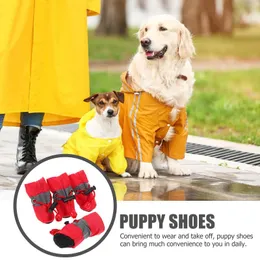 Abbigliamento per cani 4 pezzi Scarpe antiscivolo per animali domestici Stivali pratici Coulisse per cuccioli per protezione antipioggia all'aperto