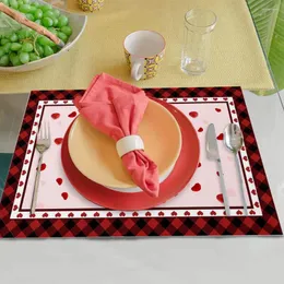 Table Cloth 4pcs Valentine'S Day Placemats Set Of 4 For Dining Cotton Linen Heat Mats Durable Washable Love Red Home Decorations