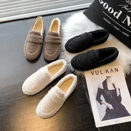 Sıradan Ayakkabı 2024 Lüks Lambswool Pamuk Kadın Loafers Kış Sıcak Kürk Peluş Daireler Sonbahar Mokasinler Mujer