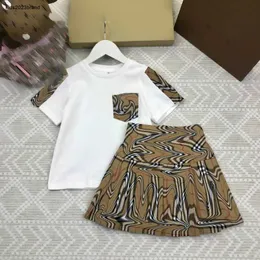 New Kids Dress Sets Child Tracksuits Baby Girl Clothes Size 110-160 Checkered Patchwork kortärmad t-shirt och kjol 24Feb20
