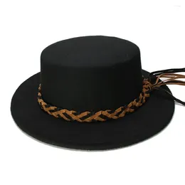 Berets Luckylianji Kvinnor Män vintage Wool Wide Brim Round Cap Pork Pie Porkpie Bowler Hat Twid Braid Leather Band (57 cm/justerat)