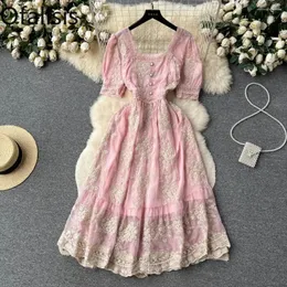 Party Dresses ofallsis French Vintage Style Pink Lace Dress 2024 Summer Embroidery Square Neck Midje Slim Sweet Court Princess