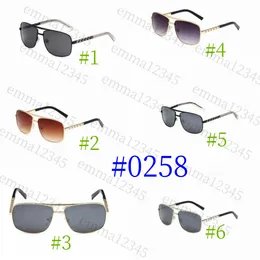 Fashion Sunglasses Eyewear Sun Glasses Designer Mens Womens Brown Cases Black Metal Frame Dark 50mm Lenses For beach