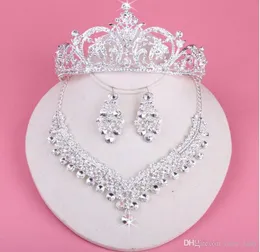 2019 Luxury Drop Rhinestone Wedding Jewelry Set Necklace Crown Tiaras Crown Earrings Headwear Beading Threepiece Party Bridal Acc9682120