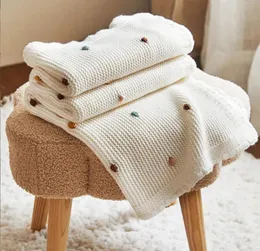100*70cm Knitted Sofa Throw Blankets Nordic Pompom Soft Tapestry born Baby Swaddle Wrap Crib Stroller Blanket 240511