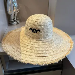 Kadın tasarımcı fırfırlı saman moda örme şapka şapkası kadın için kadın geniş ağzı kapaklar yaz kovası açık plaj şapkaları