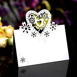 50pcs/Los Papier Hochzeitstischkarte Schmetterling Kuss Hände Platz für Hochzeitsfeier Dekoration Favorsitzkarte Tischdekoration