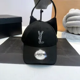 Дизайнер бренда дизайнер Cap Luxury Hat Helping Colid Color Caster Material Material Model Design Hat Мода универсальное повседневное стиль приморский пляжный дизайн -дизайнер очень хороший