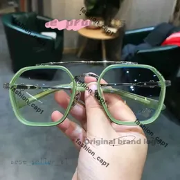 Chome Heart Sunglasses Cross Sunglasses 럭셔리 디자이너 Chunglasses for Women Fashion Glasses Frames 남성 New Fashion Avant-Garde 플레이트 하트 안경 1c1