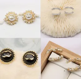 20Color Luxusbriefe Studien Designer Ohrring 18K Gold plattiert geometrische Frauen Rund