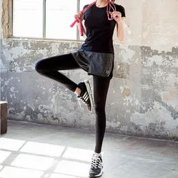 Projektanci eksplodują i sprzedają nowe produkty dla kobiet legginsy Koreańskie damskie szorty Women z dużym wypoczynkiem fitness joga garnitur Szybki suchy fałszywy rajstopy dwuczęściowe