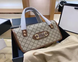 2021 Lady Luxurys Designers Shourdell Cross Body Bags Handbag Diamond Lattice Trunk Stuff Sacks Plain Alm Leather Purse Women 3917874
