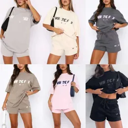 Kvinnliga spårningsdräkter Två stycken Set Designer New Summer Hoodie Set Fashionable Sporty Short Sleeved Pullover Shorts Set 23 färger