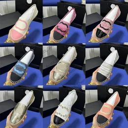 Frauenschuhe Paare Loafer Summer Walk Charms Moccasins Damenschleusen echtes Leder Casual Flats Arbeit Büro Luxus Designer Flachkleid Schuhfabrikschuhschuhe