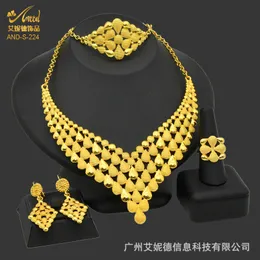 Nigeria Dubai 24K Zestaw biżuterii Złotą Biżuterię Naszyjnik Bransoletka Bransoletka Zestaw Pierścienia czterech 230928