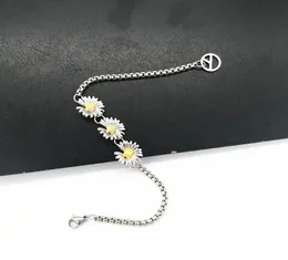 Kpop Gdragon drei Daisy Design Bracelets Frauen Schmuck Peaceminuson Unisex Accessoires WJ3769647088
