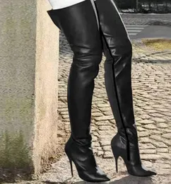 Frauen Über Den Kniestiefeln Der Kniestiefel Elegantes Spitzes